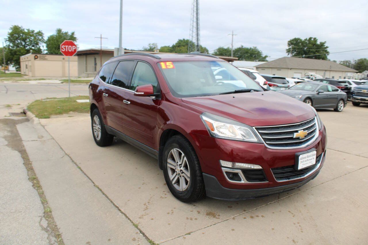 Used 2015 Chevrolet Traverse LT AWD/4WD image 2