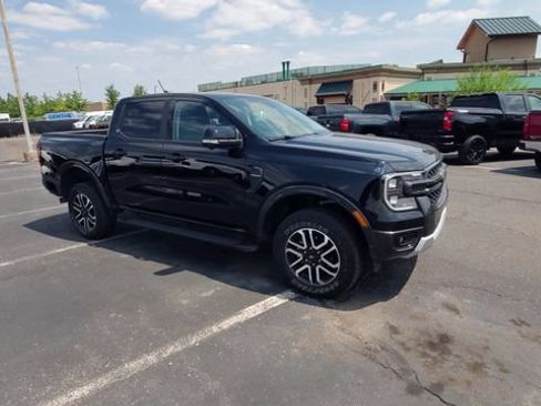 Used 2024 Ford Ranger Lariat w/ FX4 Off-Road Package AWD/4WD image 2
