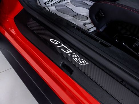 Certified 2025 Porsche 911 GT3 RS RWD image 28