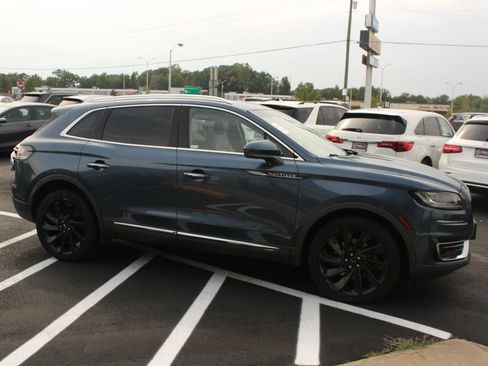Used 2019 Lincoln Nautilus Reserve w/ Ultimate Package AWD/4WD image 9