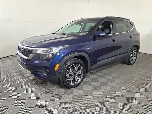 Used 2022 Kia Seltos EX image 6