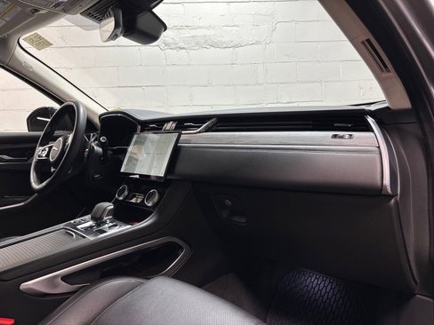 Used 2023 Jaguar F-PACE S AWD/4WD image 31