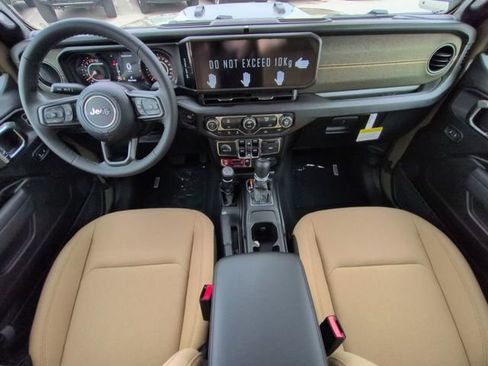 New 2026 Jeep Gladiator Sport image 14