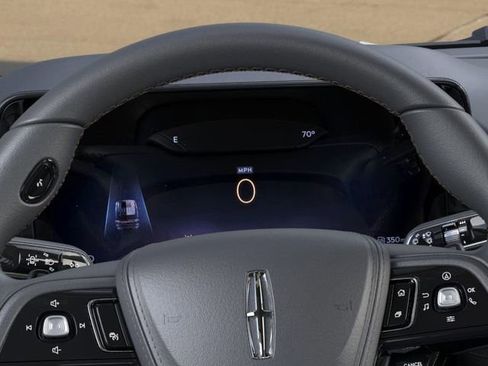 New 2026 Lincoln Aviator AWD image 13