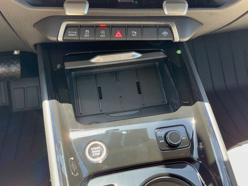 New 2026 Audi Q3 quattro 2.0T AWD/4WD image 22