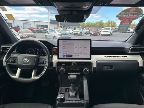 Used 2024 Toyota Tacoma TRD Off-Road image 22