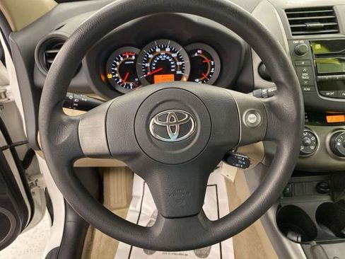 Used 2009 Toyota RAV4 4WD image 10