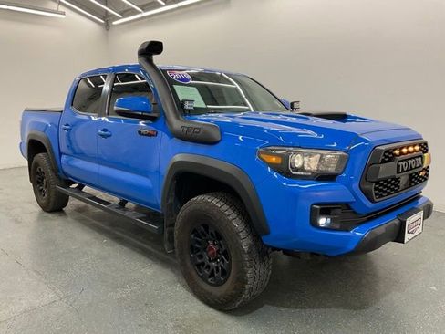 Used 2019 Toyota Tacoma TRD Pro AWD/4WD image 8