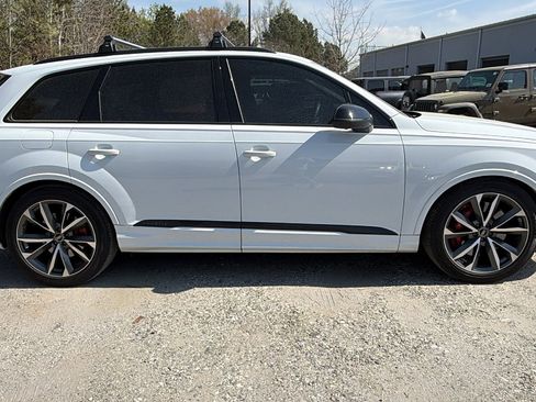Used 2023 Audi SQ7 Prestige image 7