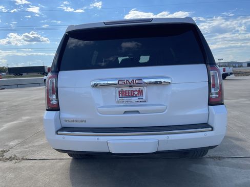 Used 2018 GMC Yukon Denali w/ Open Road Package image 5