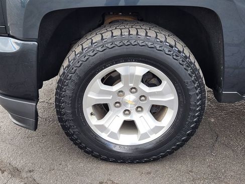 Used 2018 Chevrolet Silverado 1500 LT w/ All Star Edition AWD/4WD image 13