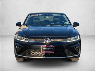 Used 2025 Volkswagen Jetta SE video 2