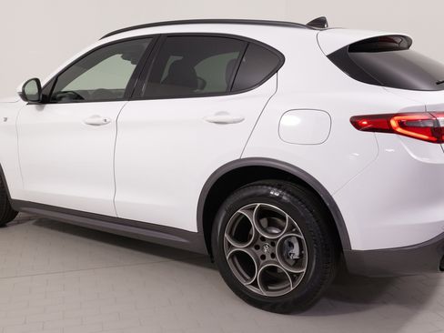 Used 2023 Alfa Romeo Stelvio Ti image 16