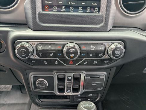Used 2020 Jeep Wrangler Unlimited Sport S AWD/4WD image 26