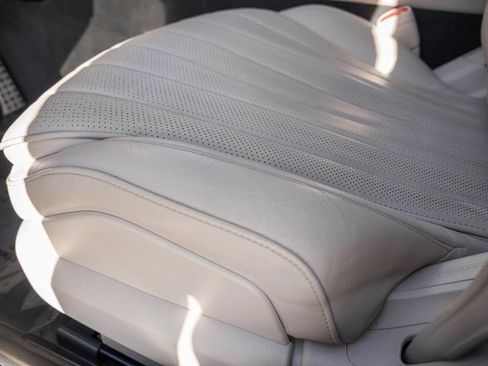 Certified 2022 Mercedes-Benz S 500 4MATIC image 35