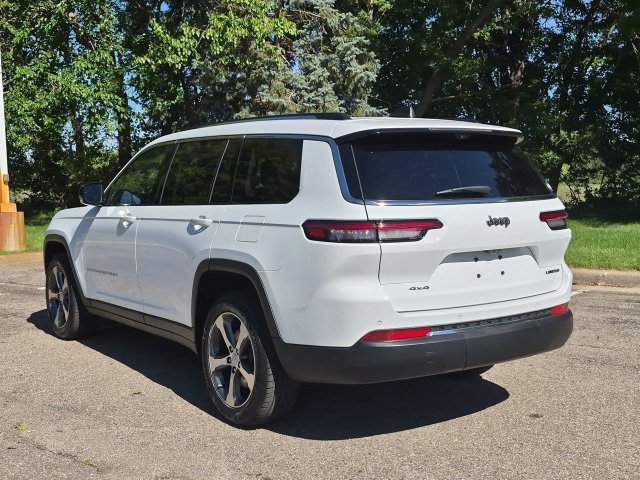 Used 2023 Jeep Grand Cherokee L Limited w/ Luxury Tech Group II AWD/4WD image 5