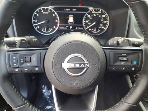 Used 2022 Nissan Rogue SV w/ SV Premium Package image 23