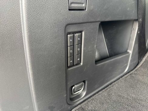 Used 2024 Ford Expedition XLT image 11