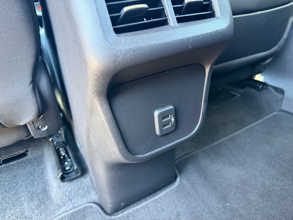 Used 2024 GMC Terrain SLE w/ Driver Convenience Package AWD/4WD image 33