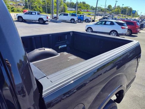 Used 2019 Ford F150 XLT w/ Equipment Group 302A Luxury AWD/4WD image 13