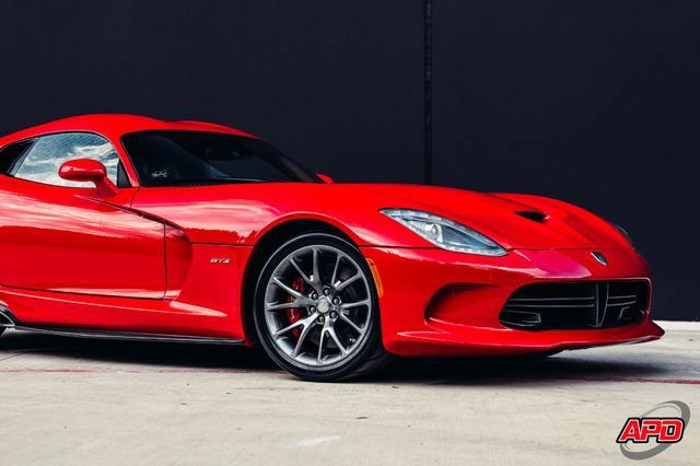 Used 2013 SRT Viper GTS w/ GTS Laguna Interior Pkg RWD image 41