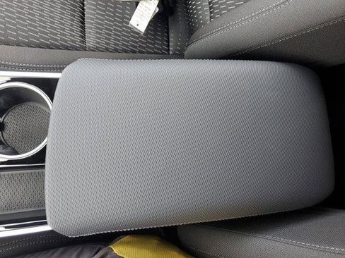 New 2026 Chevrolet Equinox LT w/ Safety and Technology Package FWD image 27