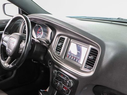 Used 2022 Dodge Charger SXT image 25