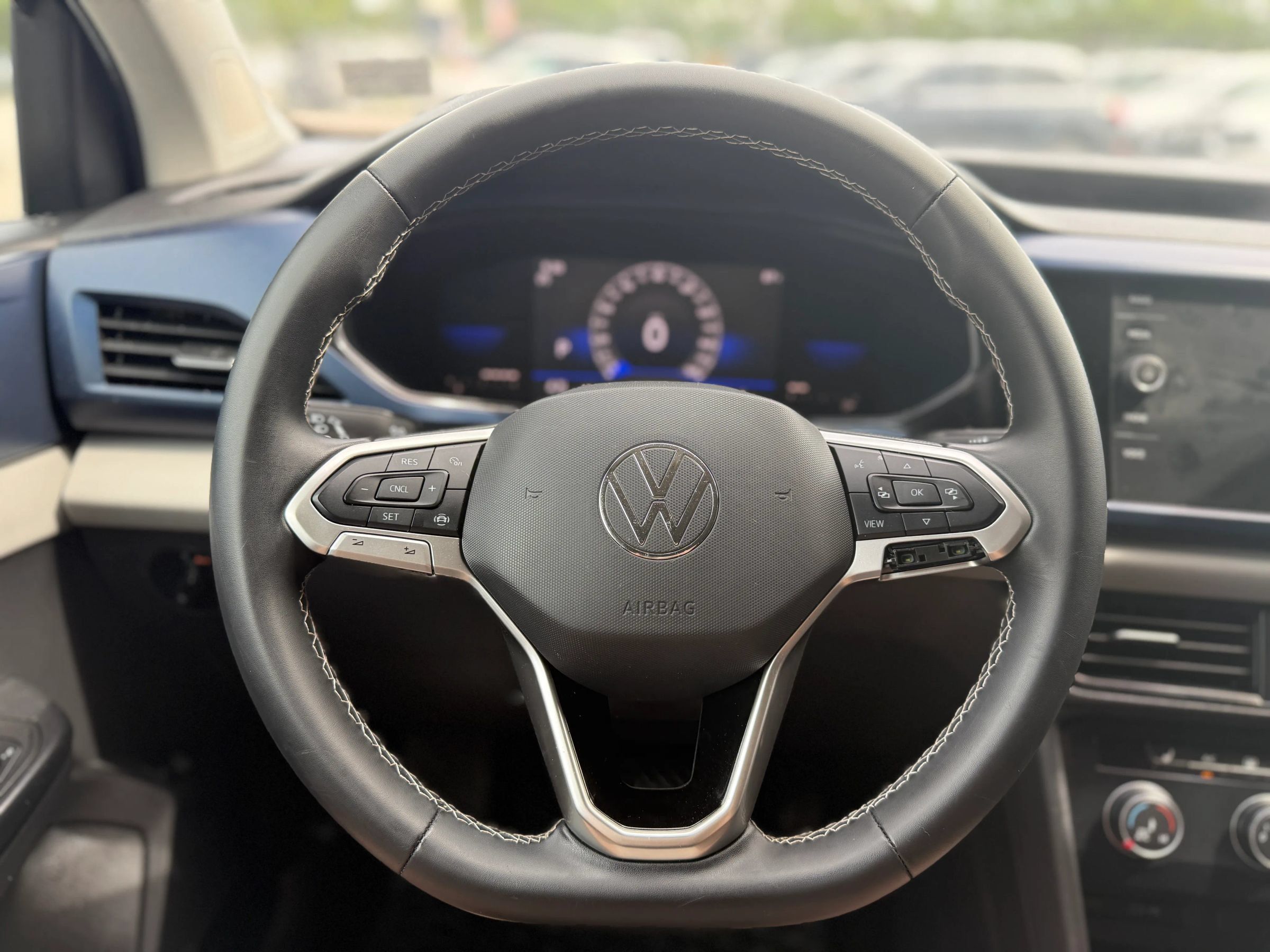 Used 2022 Volkswagen Taos SE FWD image 19