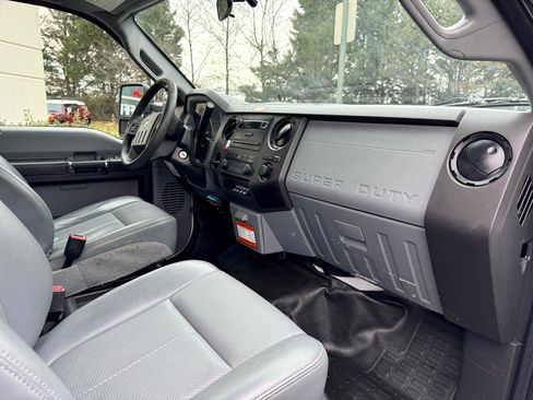 Used 2015 Ford F450 XL w/ Power Equipment Group image 37