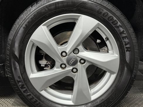 Used 2020 Audi Q3 2.0T Premium w/ Convenience Package image 25