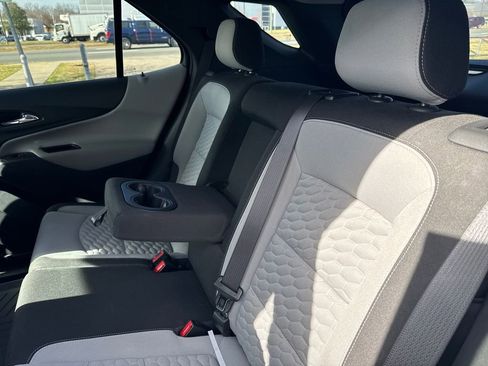 Used 2021 Chevrolet Equinox LS w/ LS Convenience Package image 15