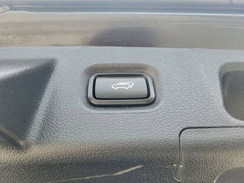 Used 2023 Hyundai Santa Fe SEL image 11