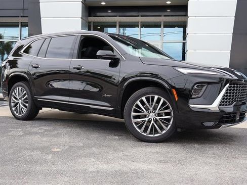 New 2026 Buick Enclave Avenir image 2