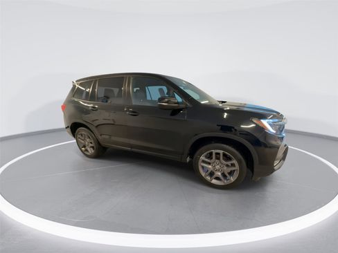 Used 2023 Honda Passport EX-L image 9