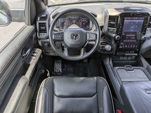 Used 2025 RAM 1500 Limited AWD/4WD image 16