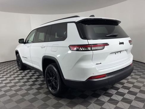 Used 2024 Jeep Grand Cherokee L Laredo image 7