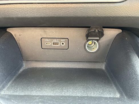Used 2025 Nissan Altima 2.5 SV FWD image 36