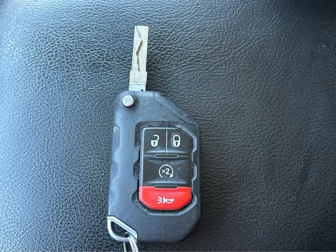 Used 2023 Jeep Wrangler Unlimited Sport AWD/4WD image 42