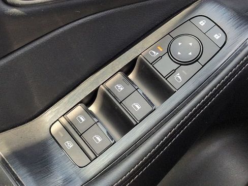 Used 2024 Nissan Rogue SV FWD image 23
