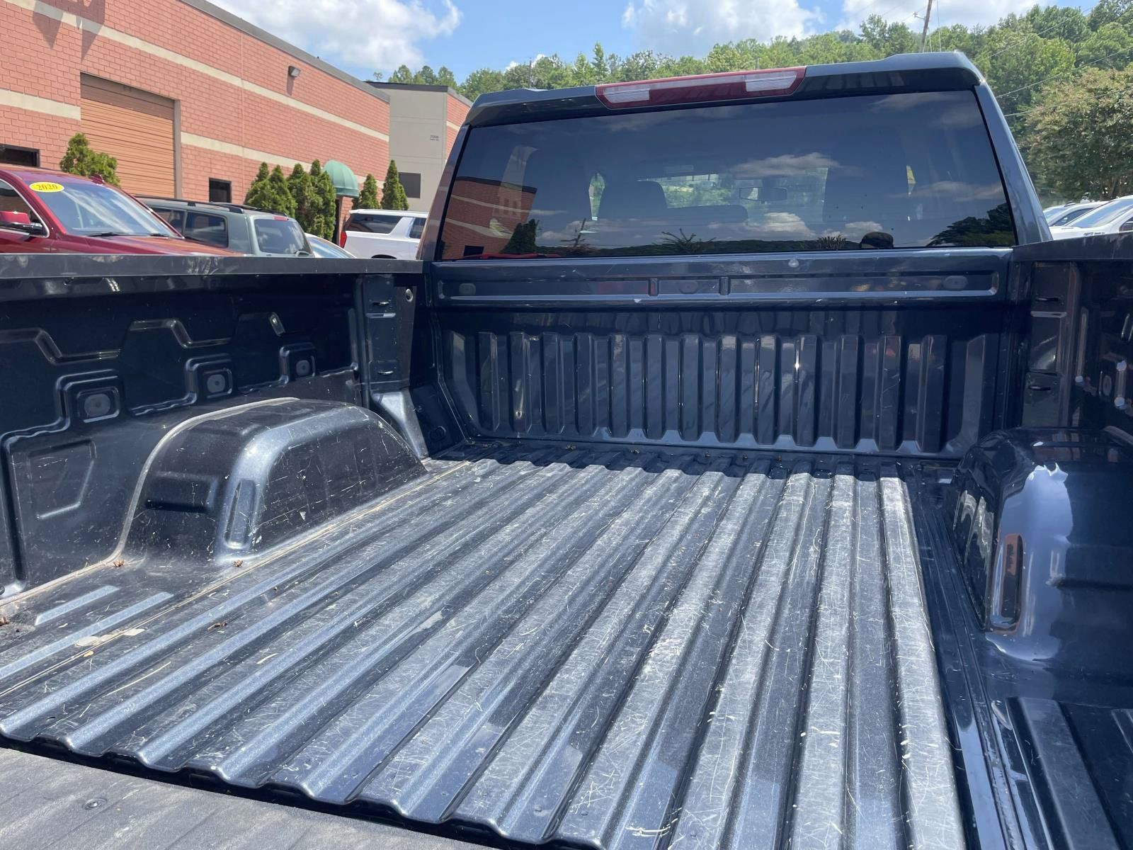 Used 2022 Chevrolet Silverado 1500 RST w/ Safety Package AWD/4WD image 28
