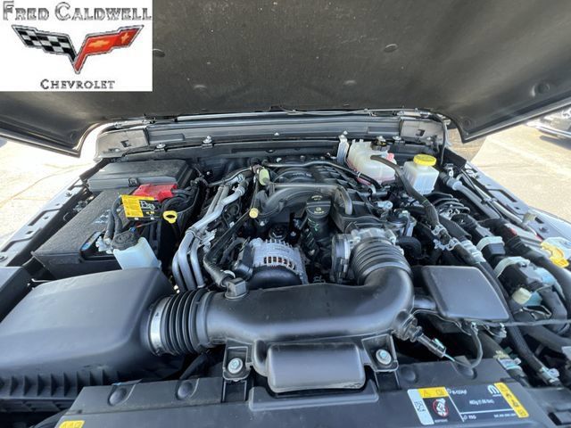 Used 2023 Jeep Gladiator Sport AWD/4WD image 35