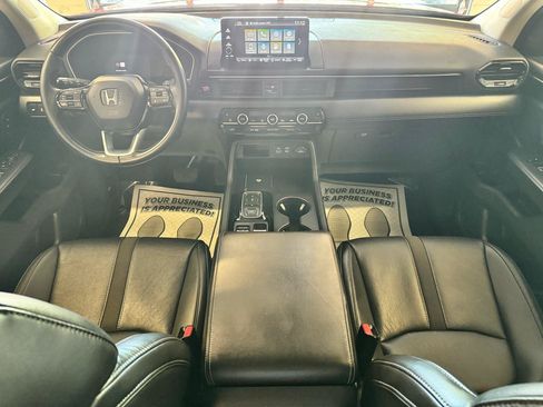 Used 2025 Honda Pilot EX-L image 23