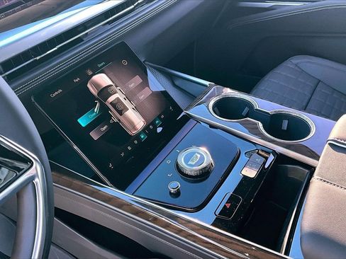 New 2026 Cadillac Escalade Platinum Luxury image 8