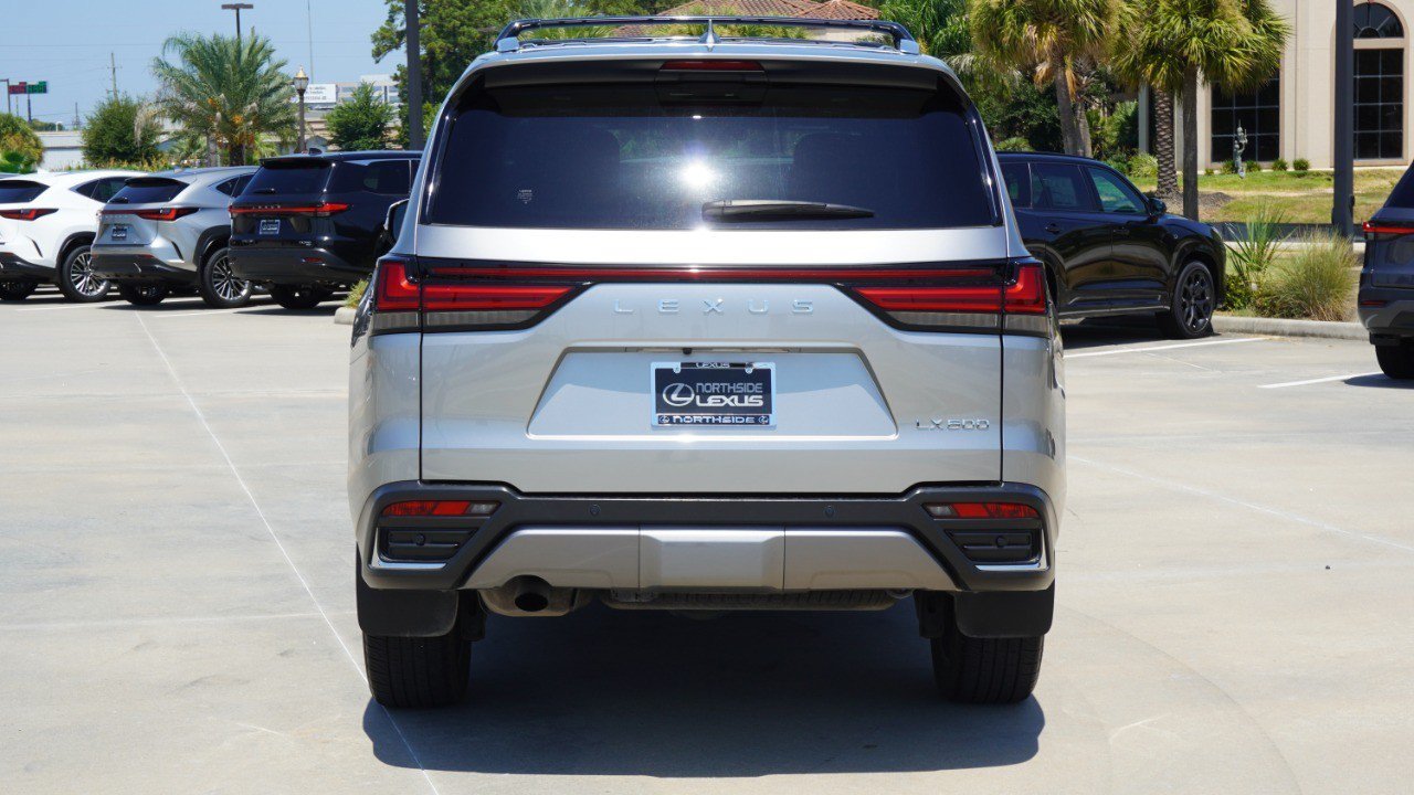 Used 2022 Lexus LX 600 4WD w/ Accessory Package (Z1) image 7