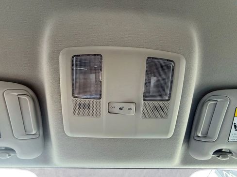 Used 2014 MAZDA MAZDA3 i Touring image 31