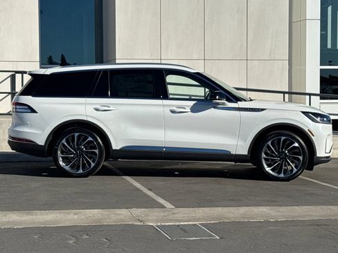New 2026 Lincoln Aviator Reserve w/ Illumination Package image 2