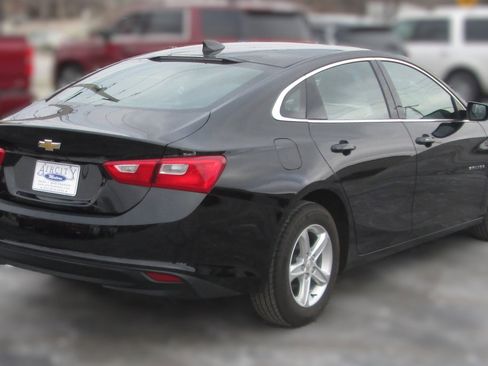 Used 2019 Chevrolet Malibu LS image 4