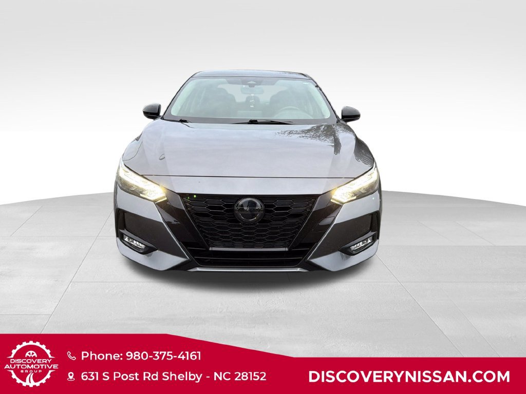Used 2022 Nissan Sentra SR w/ Midnight Edition FWD image 2