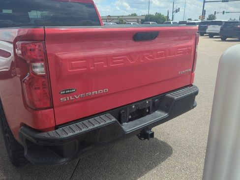 Used 2023 Chevrolet Silverado 1500 Custom Trail Boss AWD/4WD image 5