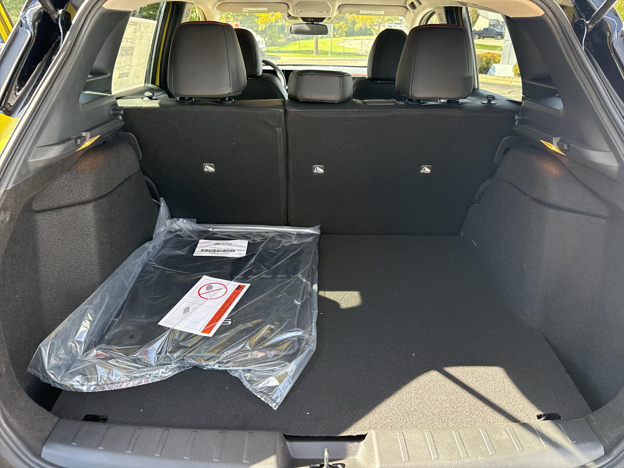 New 2027 Nissan Kicks SR AWD/4WD image 16